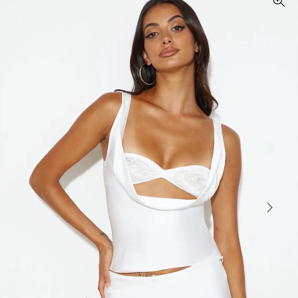 New with tags lioness Delilah top